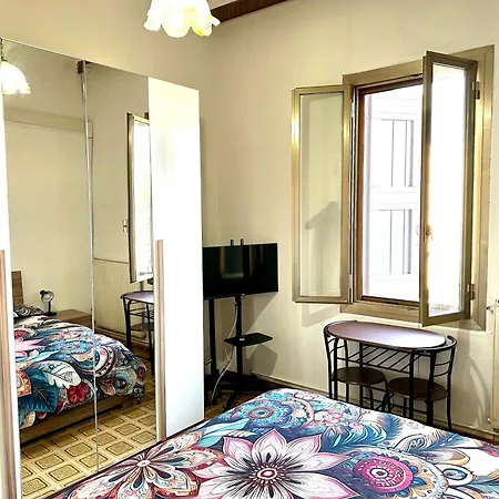 Laghetti Di Corticella ゲストハウス *